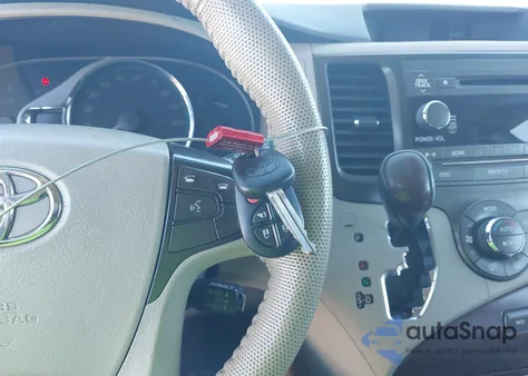 2014 Toyota Sienna Xle V6 8 Passenger from USA, damaged, VIN 5TDYK3DC3ES424795